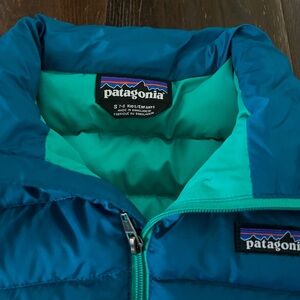 Kids Patagonia puffer coat
